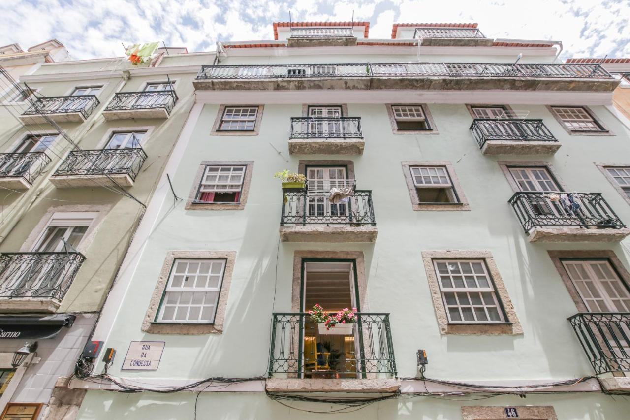 Golden Cage Chiado - Charm Historic And Cozy Daire Lisboa Dış mekan fotoğraf